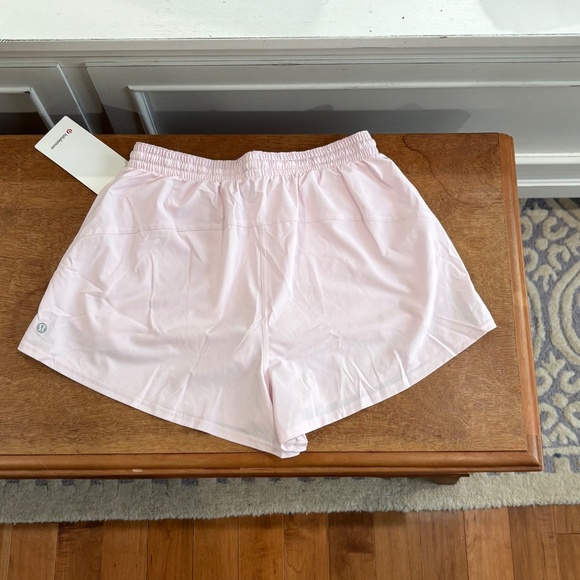 Court Rival High-Rise Short 3" Blissful pink/red clay - Picture 6 of 9